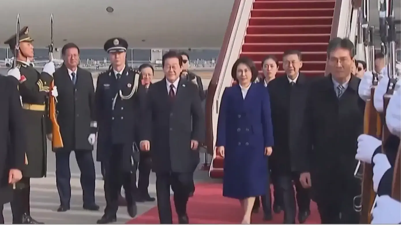 Tổng thống Hàn Quốc bắt đầu chuyến thăm Trung Quốc